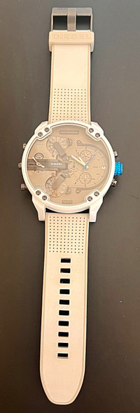 VGUC Diesel men’s Mr. Daddy 2.0 Chrono leather watch