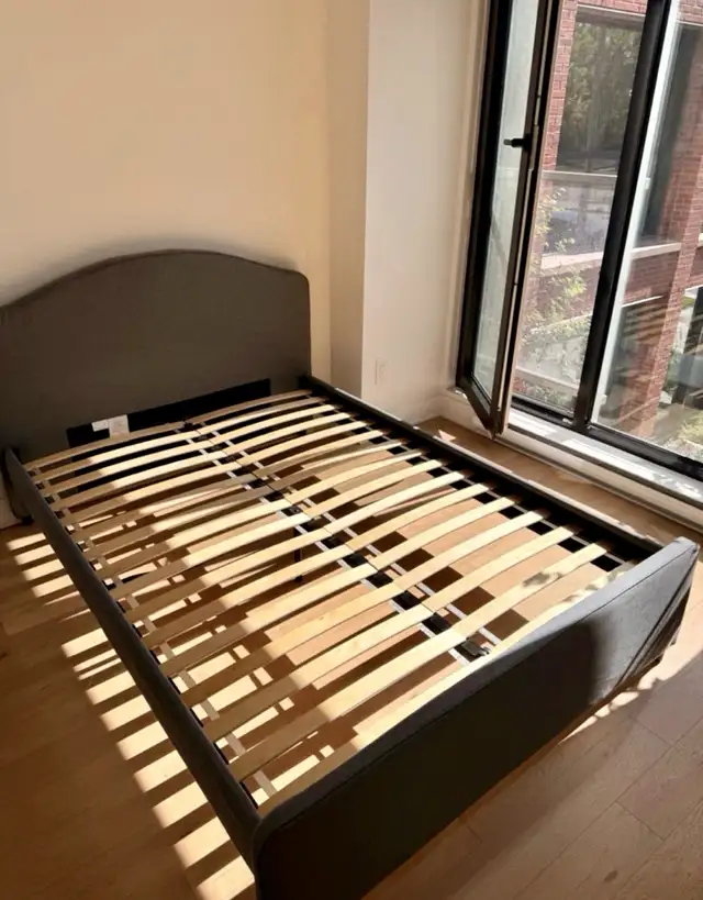 Lit double IKEA Bed + Matelas in Beds & Mattresses in City of Montréal - Image 2