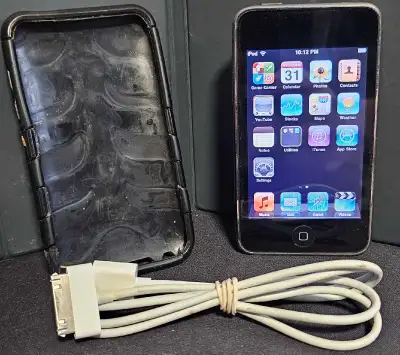 IPod Touch 32 GB 2nd Generation with Cable and Case, View more