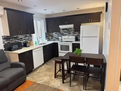 4 CHAMBRES MEUBLÉES JUILLET/AOUT/SEPTEMBRE PLATEAU MONT-ROYAL