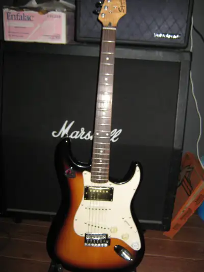 Fender Squire strat If you want the best of both worlds Fender and Gibson I have the guitar for you...