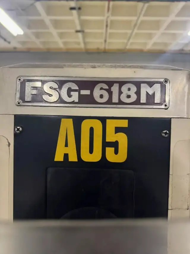 Rectifieuse Chevalier FSG 618M surface grinder in Other in Drummondville - Image 8