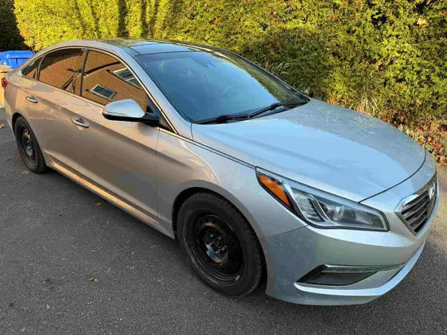 2016 Hyundai Sonata Limited – Fully Loaded, Top Trim, Well-Maint in Cars & Trucks in Laval / North Shore - Image 5