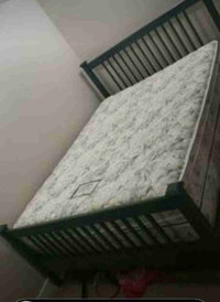 Gently used queen size mattress! OG VALUE: 1500$