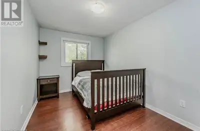 Hi! This is to rent an unfurnished room with shared full bathroom in a house. Suitable for a girl. H...
