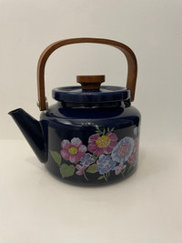 Vogue Collection Deep Blue Floral Tea Pot Kettle w/ Wooden Handl