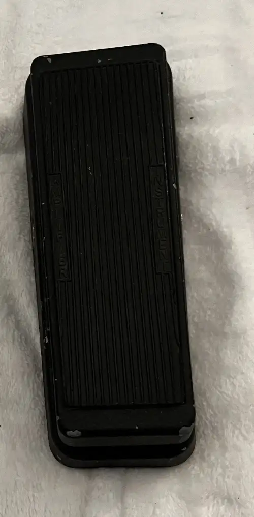 Dunlop Crybaby wah pedal  in Amps & Pedals in Oshawa / Durham Region - Image 2