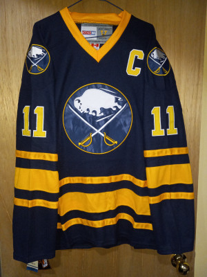 Pat LaFontaine Buffalo Sabres Autographed Blue Retro CCM Hockey Jersey -  NHL Auctions