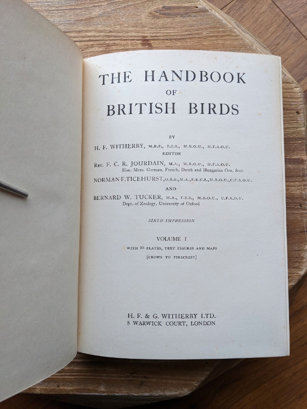 1949 The Handbook of British Birds – 6th impression – Vol 1 -4 in Textbooks in Port Alberni - Image 4