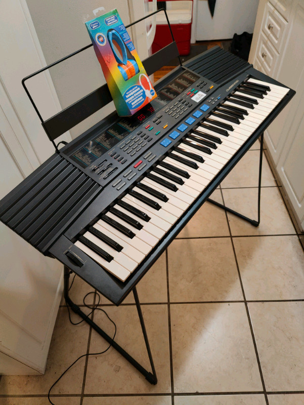 Yamaha PSR-47 piano keyboard in excellent condition | Pianos