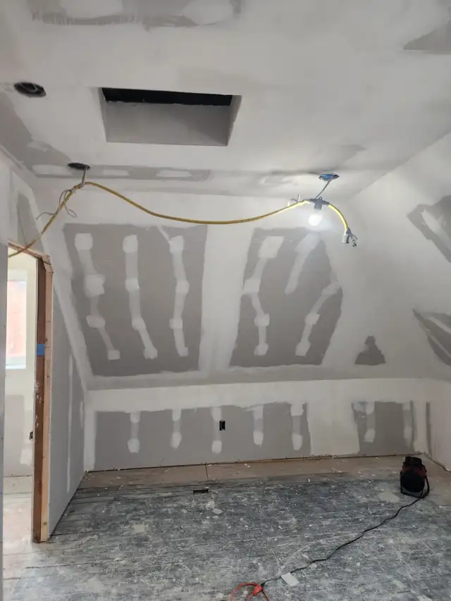 Drywall • Taping • Hamilton in Drywall & Stucco Removal in Hamilton - Image 8