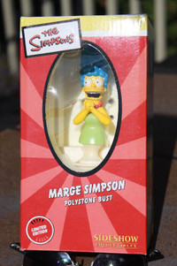 The Simpsons Marge Polystone Bust Sideshow Figure Limited Editon