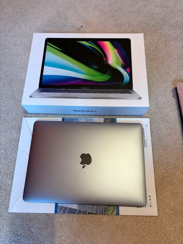 13-inch MacBook Pro - Space Grey in Laptops in Oakville / Halton Region - Image 7