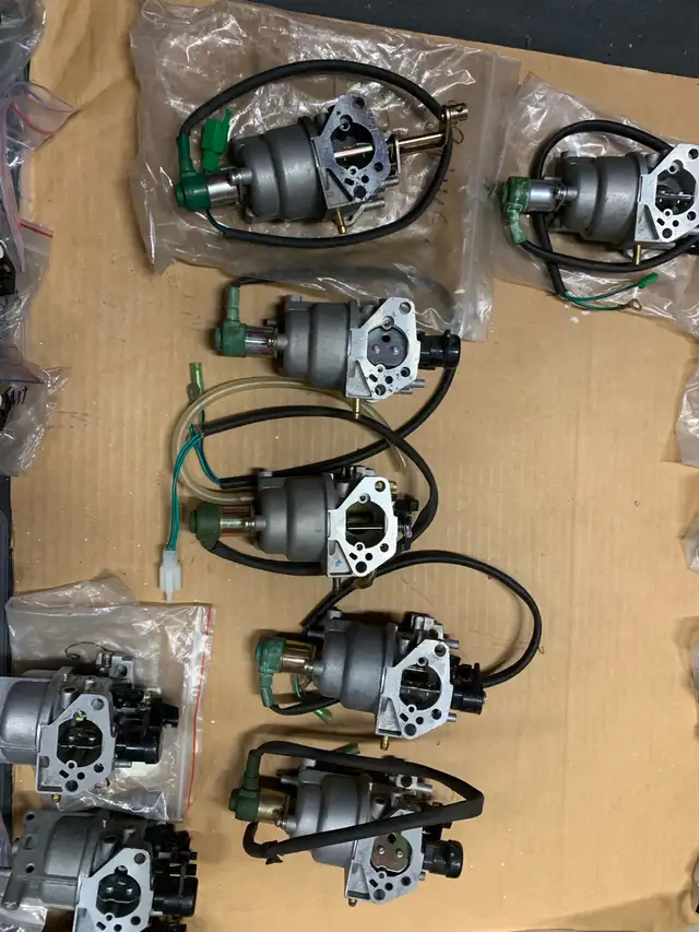 Carburetor  Lot de Carburateurs in Outdoor Tools & Storage in Gatineau - Image 5