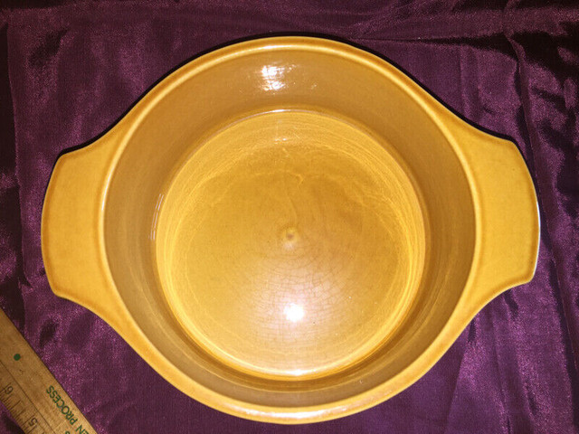 Vintage Yellow Pottery Serving Dish - England in Arts & Collectibles in Mississauga / Peel Region - Image 4