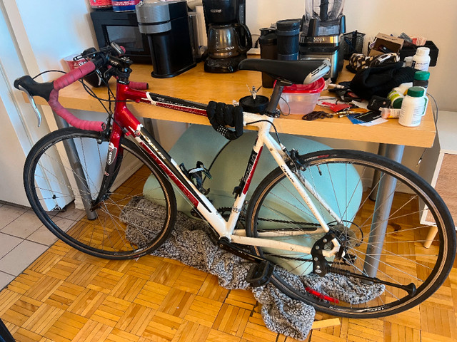 Opus Fidelio Road Bike dans De route  à Ville de Montréal
