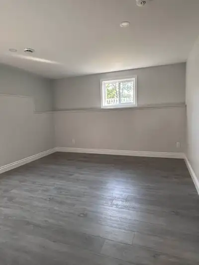 One big and clean room for rent available on June 1st,shared bathroom and kitchen with free utilitie...