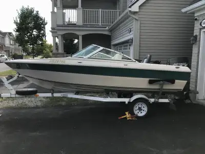 • Affordable Family Boating Fun, Entry Level Fiberglass Bowrider. • Bowrider Grew Sportster is the b...