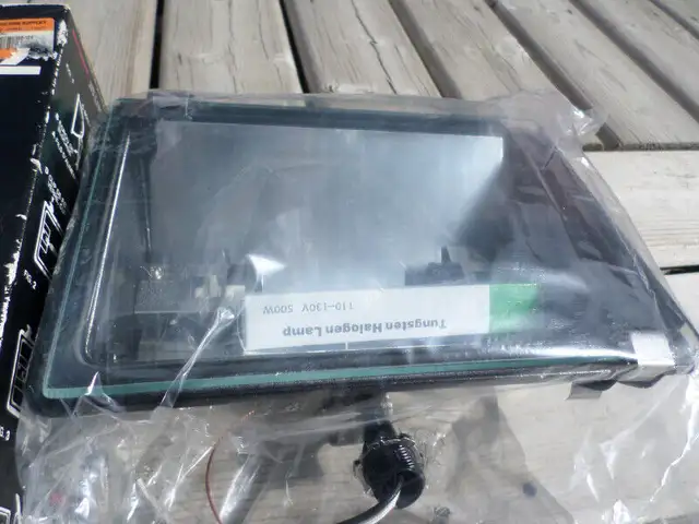 Security Light in Outdoor Lighting in Calgary - Image 4