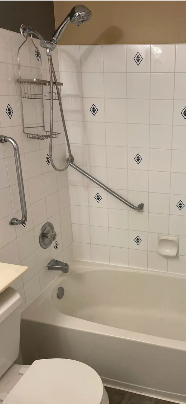 Experienced handyman/ plumber65729278960770122