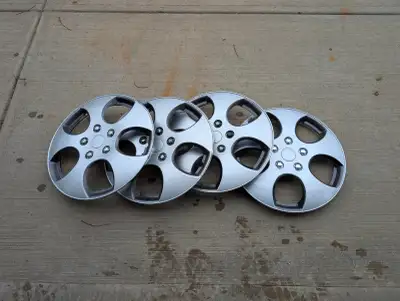 16" Hub Caps, View more