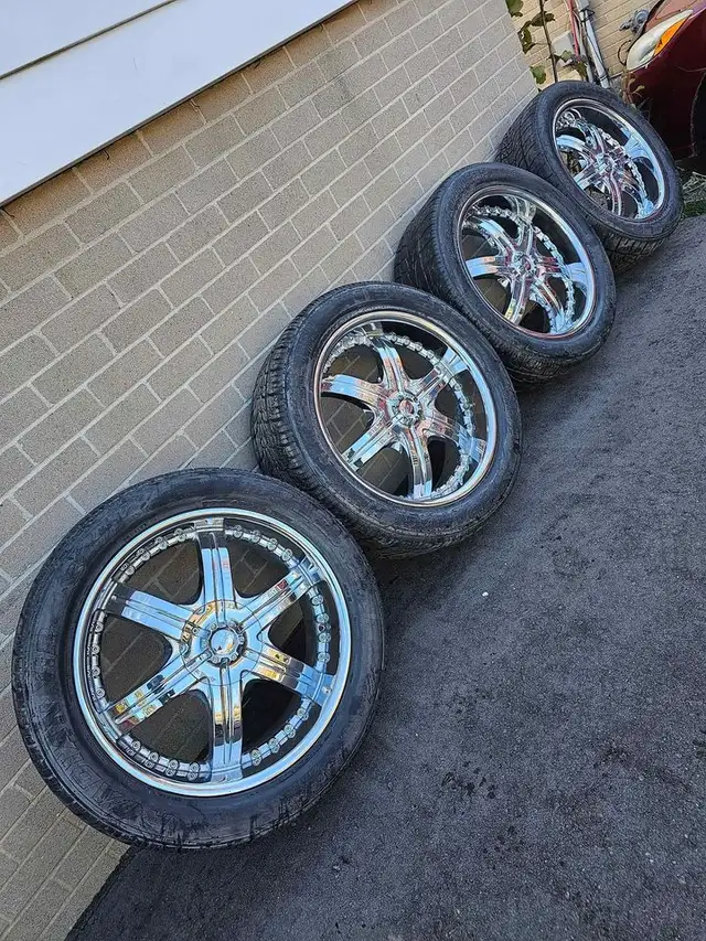 22" CHROME MKW RIMS/TIRES 5X150 TOYOTA TUNDRA SEQUOIA LAND CRUIS in Tires & Rims in Mississauga / Peel Region - Image 2