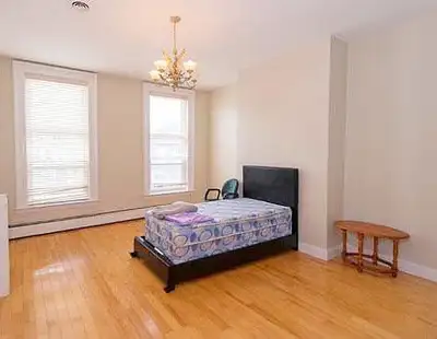 Rooms for rent in Uptown. $850 per month
