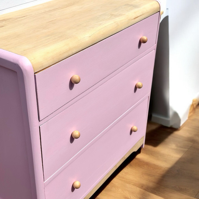 Charming Pink Solid Wood 3-Drawer Dresser dans Commodes et armoires  à Ville de Montréal - Image 3