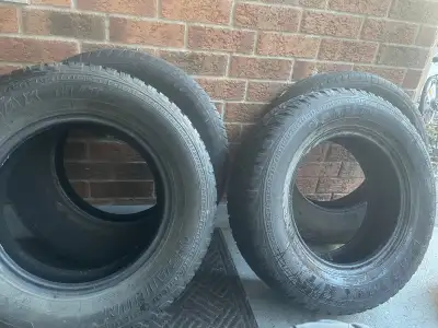 These all-season tires, sized at 225/70R16, are ready to roll onto your vehicle! Though they have se...