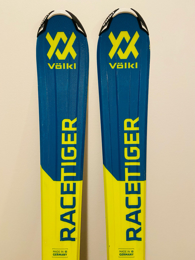 Volkl Race Tiger Junior SL Downhill Skis (130cm) in Ski in City of Toronto - Image 4