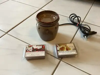 Scentsy Quill Mid Size Wax Warmer with 2 Wax Bars, View more