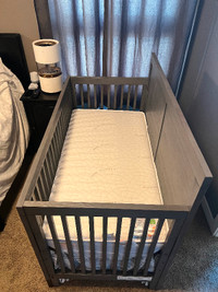 Brand New Crib 3 in 1 Toddler bed