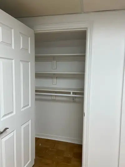 One room available in sharing basement for private or sharing. Close to Sheridan collage, grocery st...