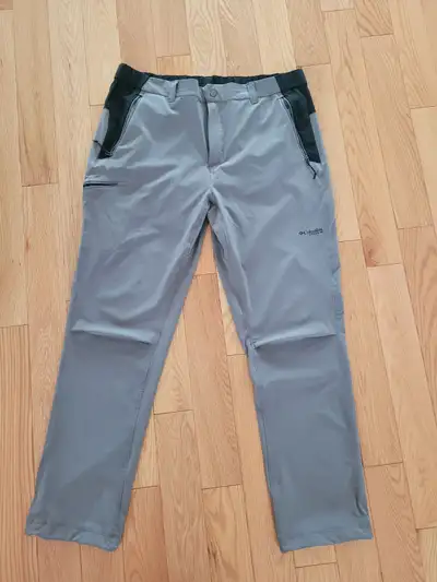 Pantalon columbia titanium neuf, View more