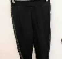 Zoe Skinny Black Pants - Size Medium 