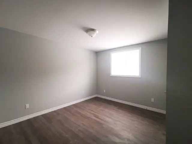 2-Bedroom new house for renting in Windsor63882288995843123