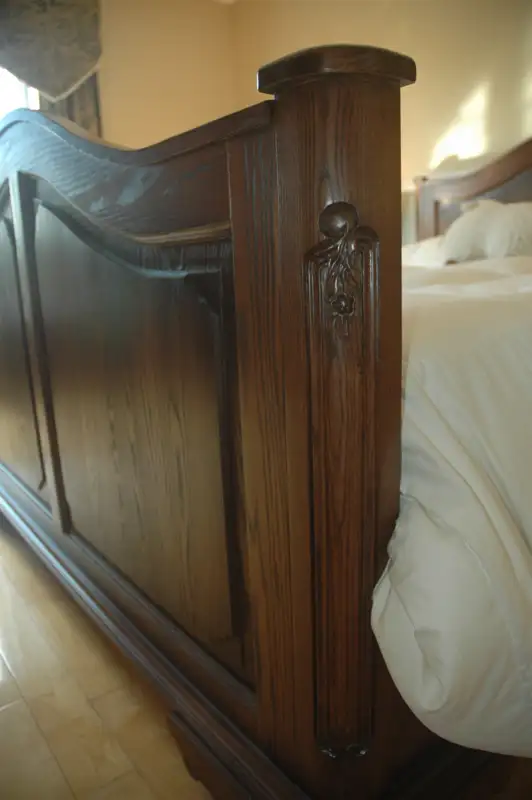 Mobilier chambre à coucher style Antique Provençal 100% Frêne in Other in Drummondville - Image 9