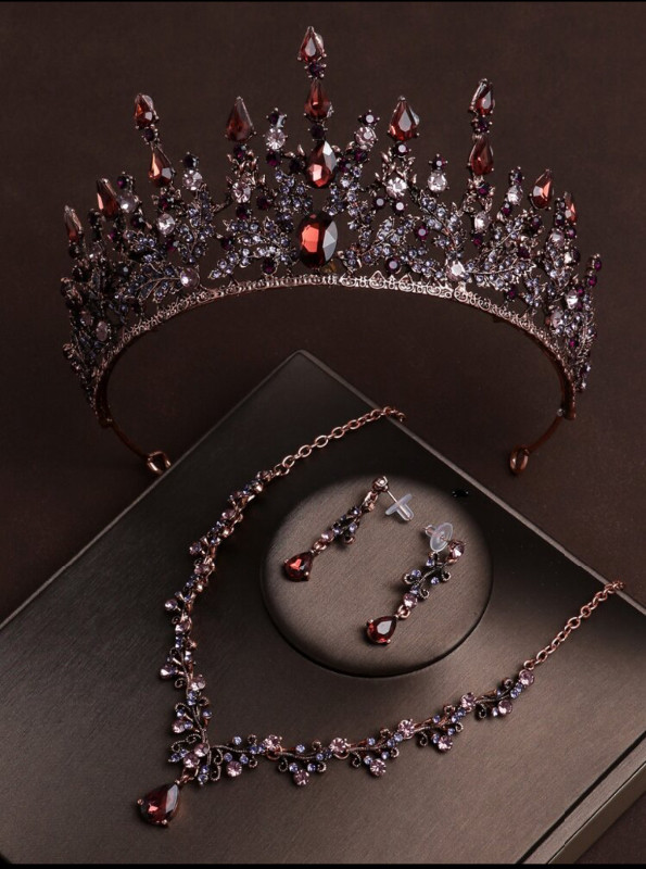 Luxurious Crown Sets Only $110 Each Set in Jewellery & Watches in Edmonton - Image 4