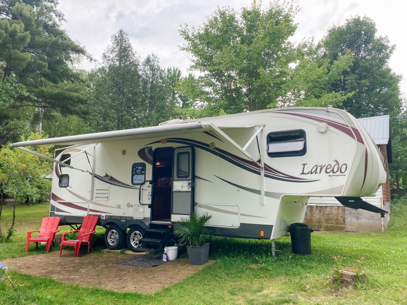 Laredo Fifth Wheel Trailer Travel Trailers & Campers Ottawa Kijiji