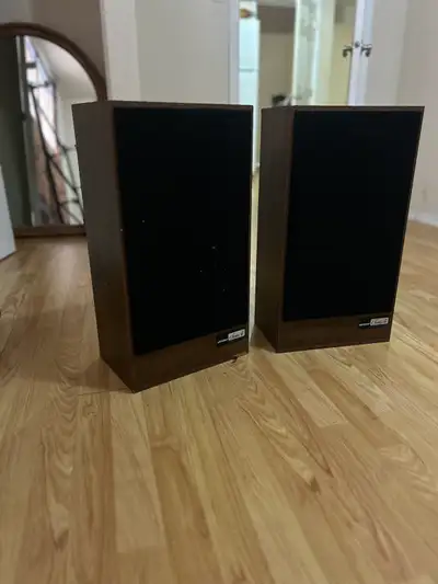 Had these in the family for a long time. Not sure if they work or not.