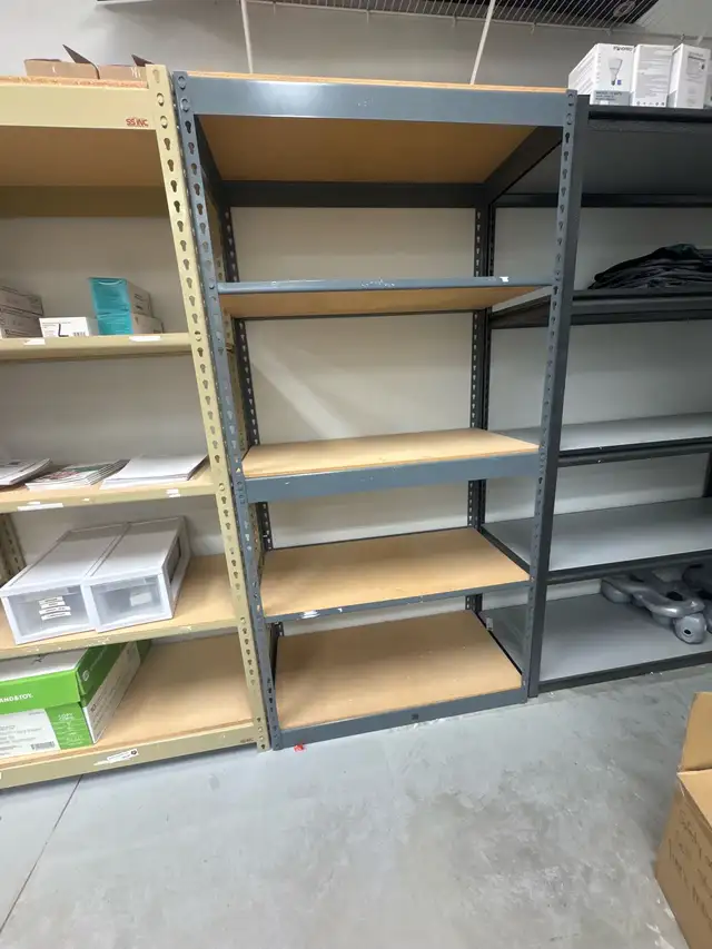 Metal shelves62863727512193121