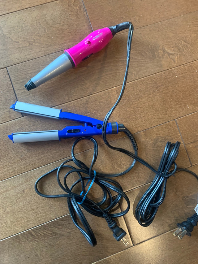 Mini travel set of 2 (curler and straightener) in Other in Calgary