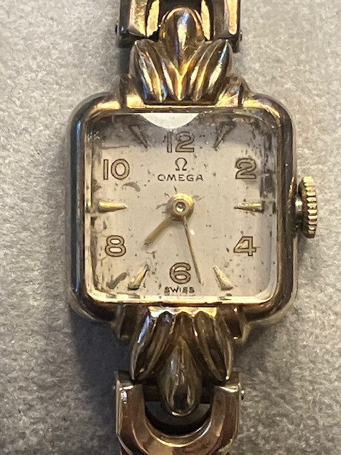 Vintage Ladies Omega Watch in Jewellery & Watches in Markham / York Region