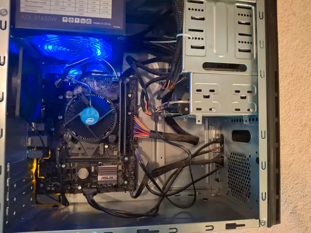 Intel i-3 8th gen System in Desktop Computers in Windsor Region - Image 3