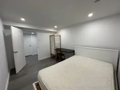 Single use only North End 5-Bedroom Student or Young Working Professionals (Male Only) Fully Furnish...