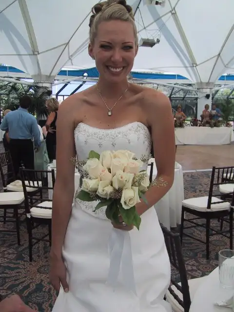 Elegant Demetrios wedding gown in Wedding in Saskatoon - Image 6