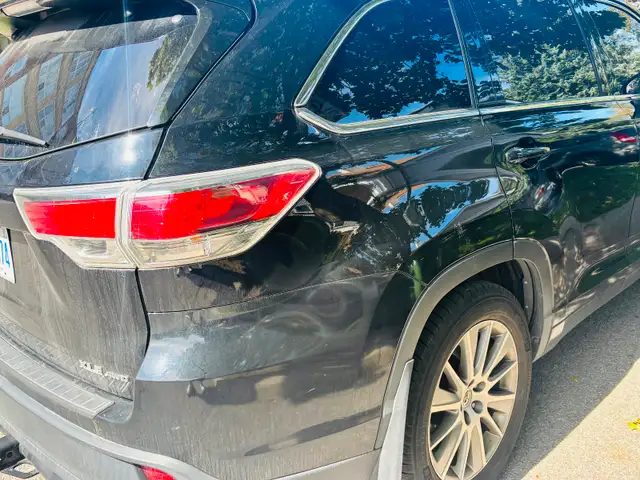 2015 Toyota Highlander XLE AWD — Black on Black