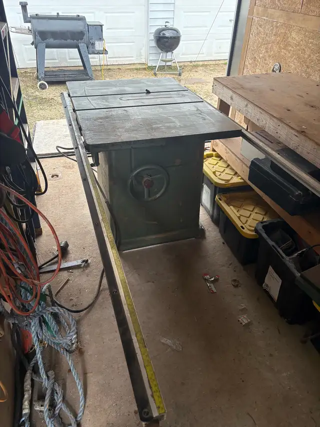 Poitras Table Saw in Power Tools in Owen Sound - Image 4