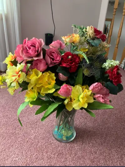 FLOWER VASE WITH SILK FLOWERS $30., View more