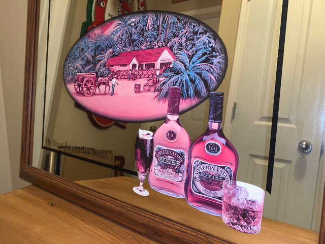 Vintage Appleton Estate Jamaican rum bar mirror mint condition in Arts & Collectibles in Calgary - Image 2